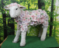 Preview: Blumen-Schaf stehend